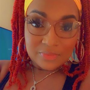 Meet your Posher, Symone